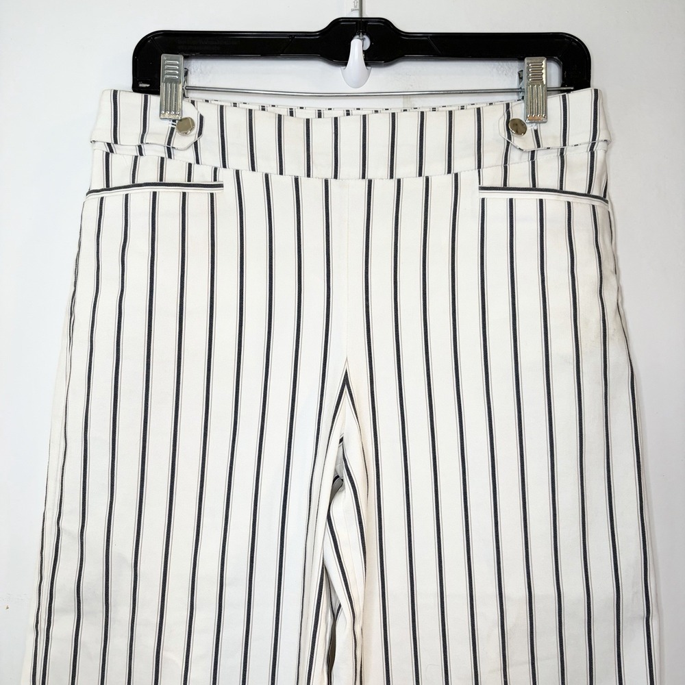 Chicos Brigitte Wide Leg Crop Pants White Black Striped Gold Button Size 0R 4R - Picture 3 of 6